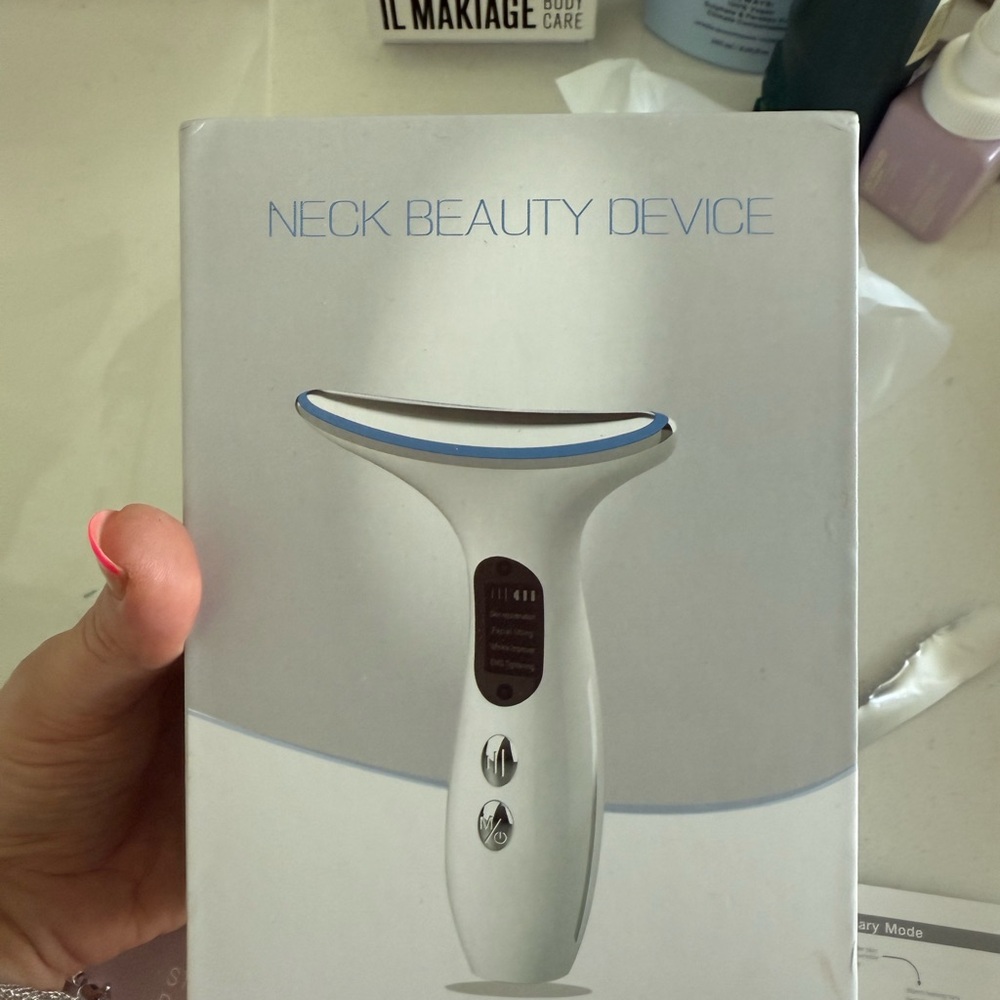 White Neck Beauty Device